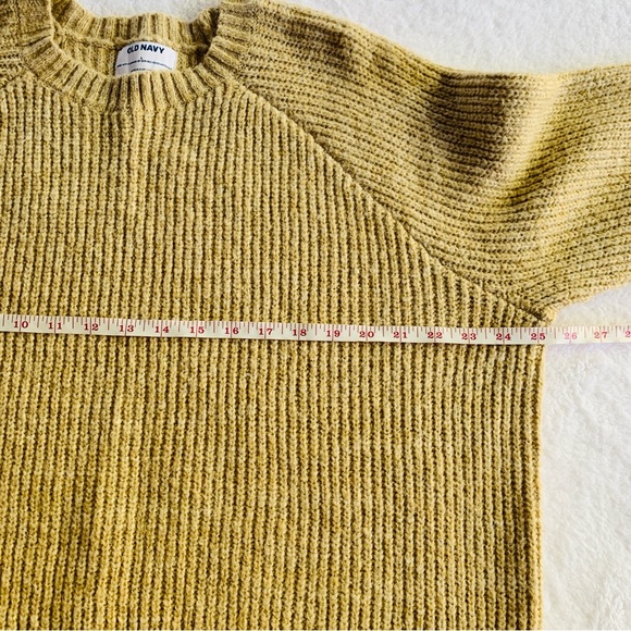 Old Navy Beige Tan Chunky Knit Wool Blend Fall Cozy Sweater | Large - Picture 4 of 7